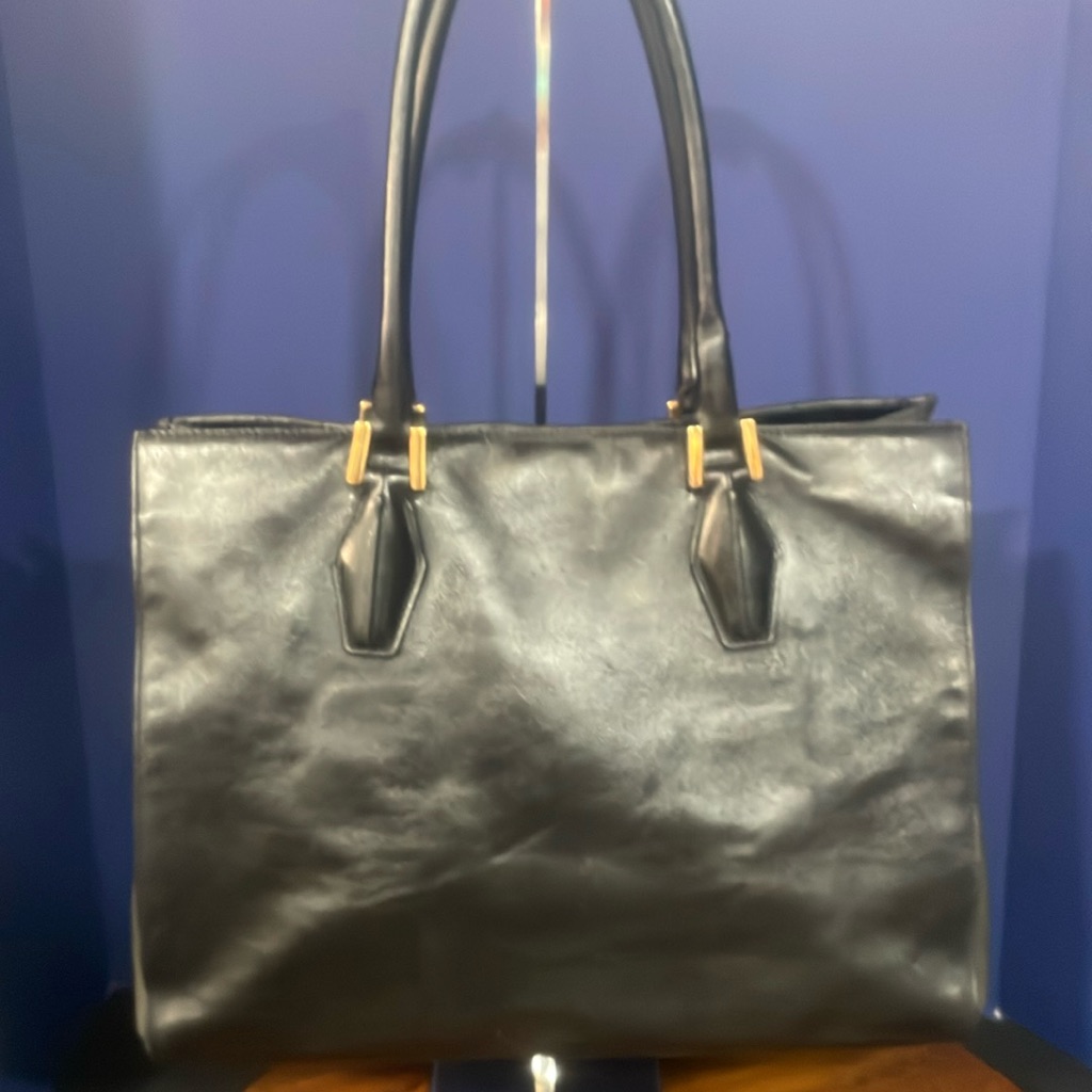 Tod's Black Glazed Leather Medium Shopping Tote Bag